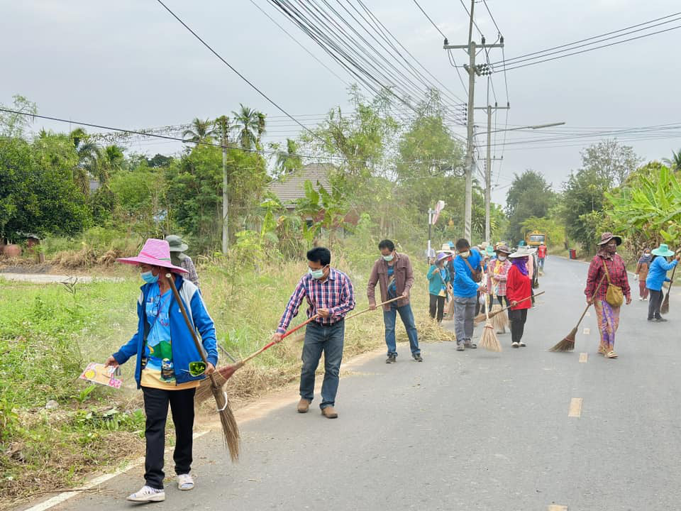 โครงการจัดการขยะอย่างมีส่วนร่วม กิจกรรม อบรมให้ความรู้การจัดการขยะในครัวเรือน และการเตรียมชุมชนเพื่อรับการประกวด ชุมชนน่าอยู่ น่าบ้านน่ามอง ณ ชุมชนดอนแสนสุข 