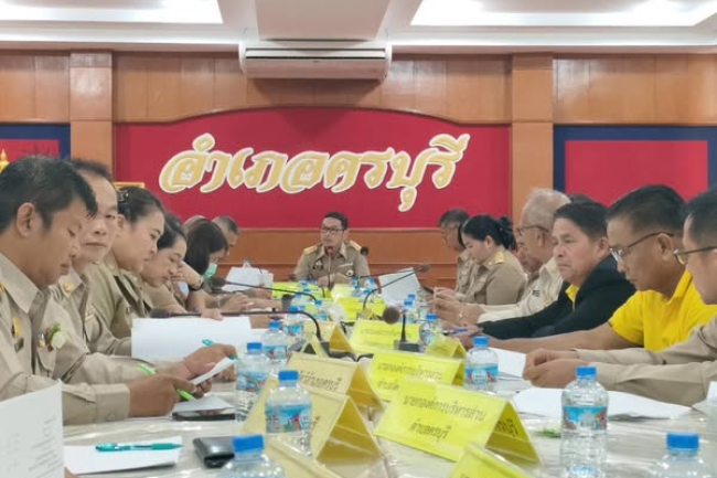 นายเพิ่มพล พึ่งกิ่ง รองนายกเทศมนตรีตำบลไทรโยง-ไชยวาล พร้อมด้วยนางสาวสุดใจ ศรีระกิ่ง ปลัดเทศบาล เข้าร่วมประชุมหัวหน้าส่วนราชการ ประจำเดือนสิงหาคม 2568 ณ ห้องประชุมที่ว่าการอำเภอครบุรี