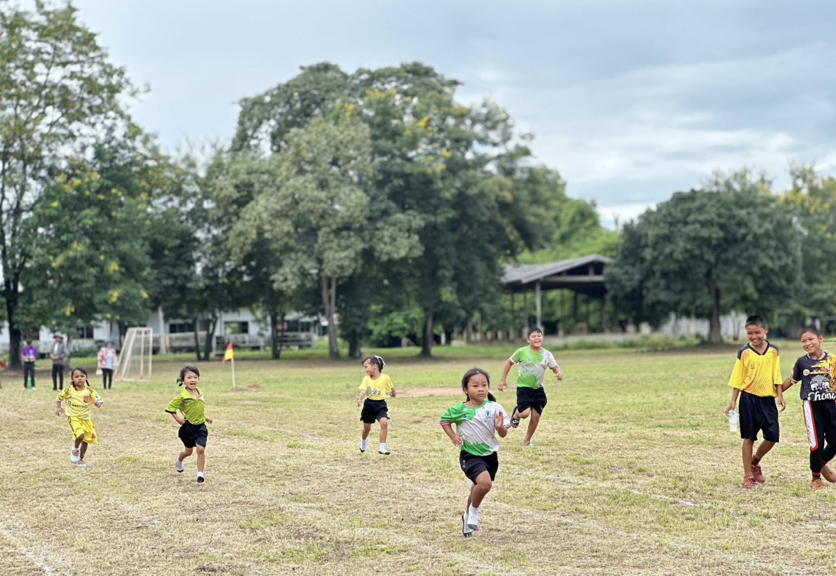 เทศบาลตำบลไทรโยง-ไชยวาล นำโดยนายสุรัน จันทร์สง่า นายกเทศมนตรี เป็นประธานในพิธีเปิดงานกีฬาภายใน “ไชยวาลเกมส์” โรงเรียนบ้านไชยวาล ประจำปึการศึกษา 2568 พร้อมทั้งร่วมชมกิจกรรมการแข่งขันกีฬาสี และมอบรางวัลแก่นักกีฬา