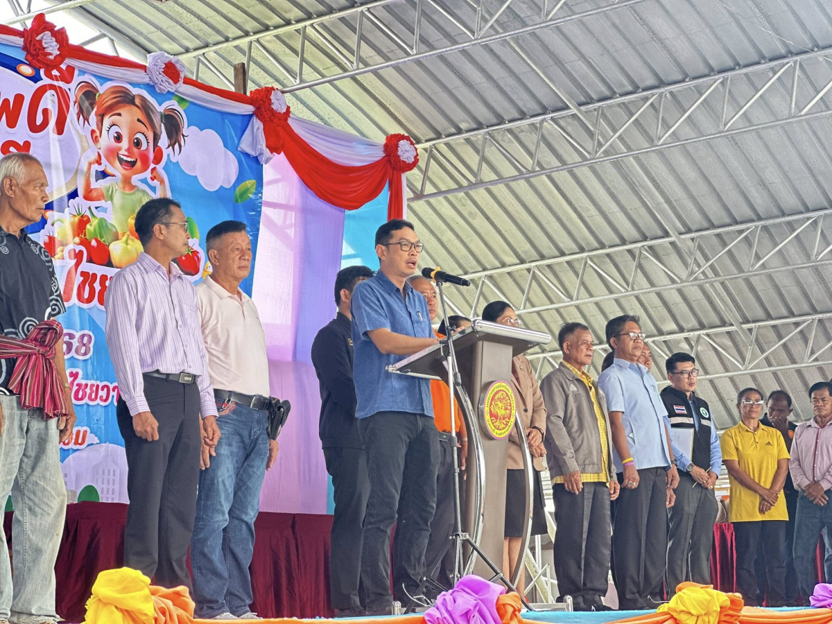 นที่ 18 กันยายน 2568 เวลา 09.30 น. เทศบาลตำบลไทรโยง-ไชยวาล นำโดยนายสุรัน จันทร์สง่า นายกเทศมนตรีตำบลไทรโยง-ไชยวาล พร้อมด้วยคณะผู้บริหาร สมาชิกสภาเทศบาล ปลัดเทศบาล รองปลัดเทศบาล หัวหน้าสำนักปลัดเทศบาล หัวหน้าส่วนราชการ และพนักงานเจ้าหน้าที่เทศบาล ได้จัดกิจกรรมโครงการสร้างสุขภาพดี สิ่งแวดล้อมดี ตามวิถีคนเทศบาลไทรโยง-ไชยวาล ประจำปีงบประมาณ 2568