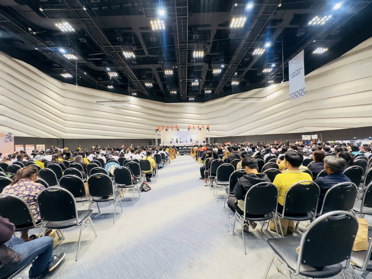 ทศบาลตำบลไทรโยง-ไชยวาล นำโดยนายสุรัน จันทร์สง่า นายกเทศมนตรี พร้อมด้วยนางสาวสุดใจ ศรีระกิ่ง ปลัดเทศบาล และนายธีรเดช พงษ์กระโทก นักพัฒนาชุมชนชำนาญการ เข้ารับประกาศเกียรติบัตรเป็นหน่วยงานที่มีการขับเคลื่อนงานสภาเด็กและเยาวชนดีเด่น โครงการมหกรรมวันเยาวชนแห่งชาติจังหวัดนครราชสีมา ประจำปี ๒๕๖๘