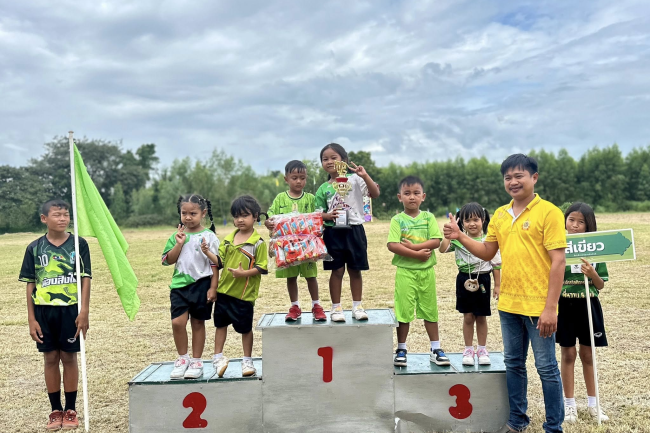 เทศบาลตำบลไทรโยง-ไชยวาล นำโดยนายสุรัน จันทร์สง่า นายกเทศมนตรี เป็นประธานในพิธีเปิดงานกีฬาภายใน “ไชยวาลเกมส์” โรงเรียนบ้านไชยวาล ประจำปึการศึกษา 2568 พร้อมทั้งร่วมชมกิจกรรมการแข่งขันกีฬาสี และมอบรางวัลแก่นักกีฬา