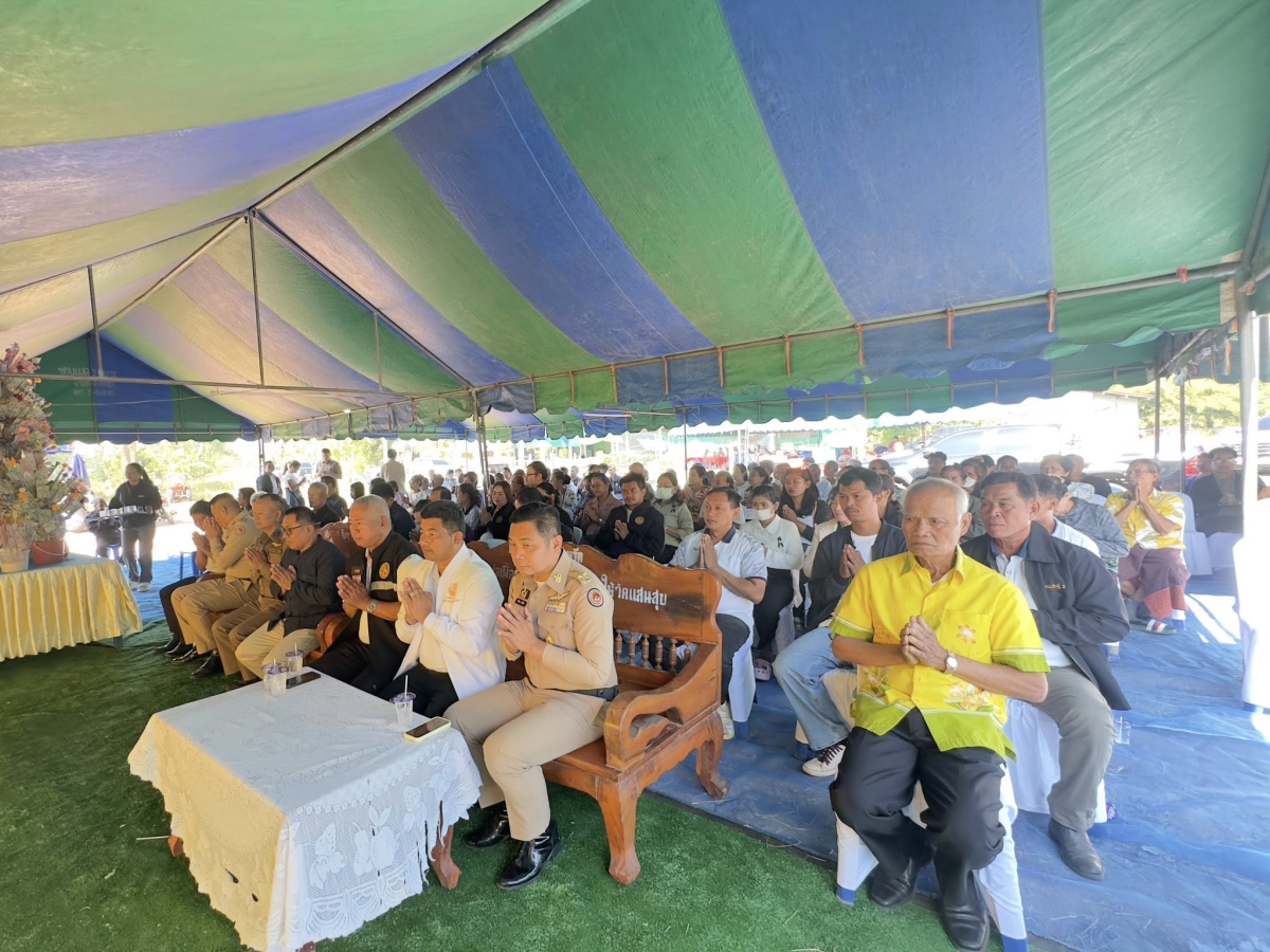 นทร์สง่า นายกเทศมนตรีตำบลไทรโยง-ไชยวาล พร้อมด้วยคณะผู้บริหาร สมาชิกสภาเทศบาล ปลัดเทศบาล หัวหน้าส่วนราชการ ร่วมเป็นเจ้าภาพทอดผ้าป่าสามัคคี เพื่อก่อสร้างศาลาประชาคมและหอกระจายข่าว โดยมีนายปริวาส ชัยเลิศ นายอำเภอครบุรี มาเป็นประธานในพิธี ฯ ร่วมกับนายชัยวัฒน์ ชู้กระโทก รองนายกองค์การบริหารส่วนจังหวัดนครราชสีมา