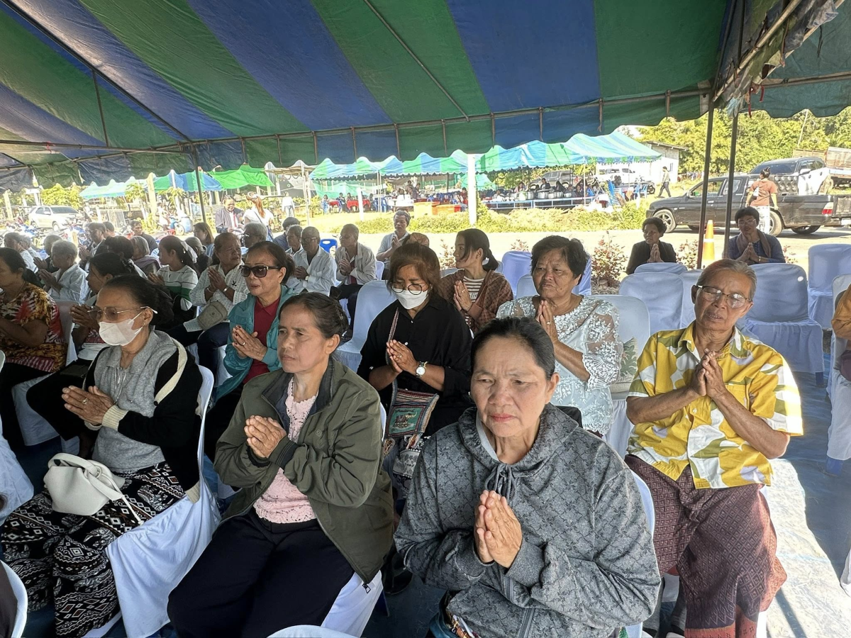 นทร์สง่า นายกเทศมนตรีตำบลไทรโยง-ไชยวาล พร้อมด้วยคณะผู้บริหาร สมาชิกสภาเทศบาล ปลัดเทศบาล หัวหน้าส่วนราชการ ร่วมเป็นเจ้าภาพทอดผ้าป่าสามัคคี เพื่อก่อสร้างศาลาประชาคมและหอกระจายข่าว โดยมีนายปริวาส ชัยเลิศ นายอำเภอครบุรี มาเป็นประธานในพิธี ฯ ร่วมกับนายชัยวัฒน์ ชู้กระโทก รองนายกองค์การบริหารส่วนจังหวัดนครราชสีมา