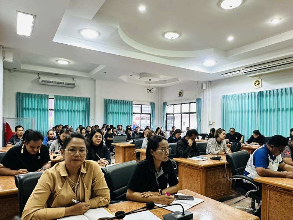 นายสุรัน จันทร์สง่า นายกเทศมนตรีตำบลไทรโยง-ไชยวาล เป็นประธานเปิดการประชุมพนักงานฯ พร้อมกล่าวสวัสดีปีใหม่ โดยมีคณะผู้บริหาร ปลัดเทศบาล รองปลัดเทศบาล หัวหน้าส่วนราชการ พนักงานและเจ้าหน้าที่เทศบาลฯ ทึ่เข้าร่วมประชุมประจำเดือนมกราคม