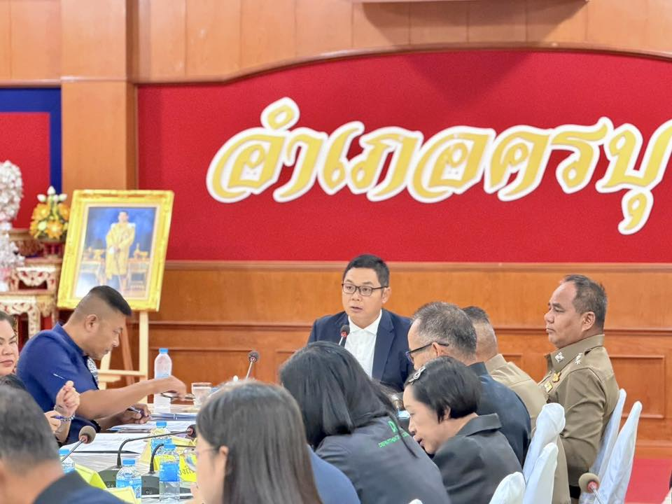 นายสุรัน จันทร์สง่า นายกเทศมนตรีตำบลไทรโยง-ไชยวาล พร้อมด้วยนางสาวสุดใจ ศรีระกิ่ง ปลัดเทศบาลฯ เข้าร่วมประชุมหัวหน้าส่วนราชการ เพื่อรับฟังข้อชี้แจงนโยบายของกระทรวงมหาดไทย กรมการปกครอง นโยบายของผู้ว่าราชการจังหวัดนครราชสีมา และข้อราชการอื่นๆ ที่เกี่ยวข้อง ประจำเดือนมกราคม 2569