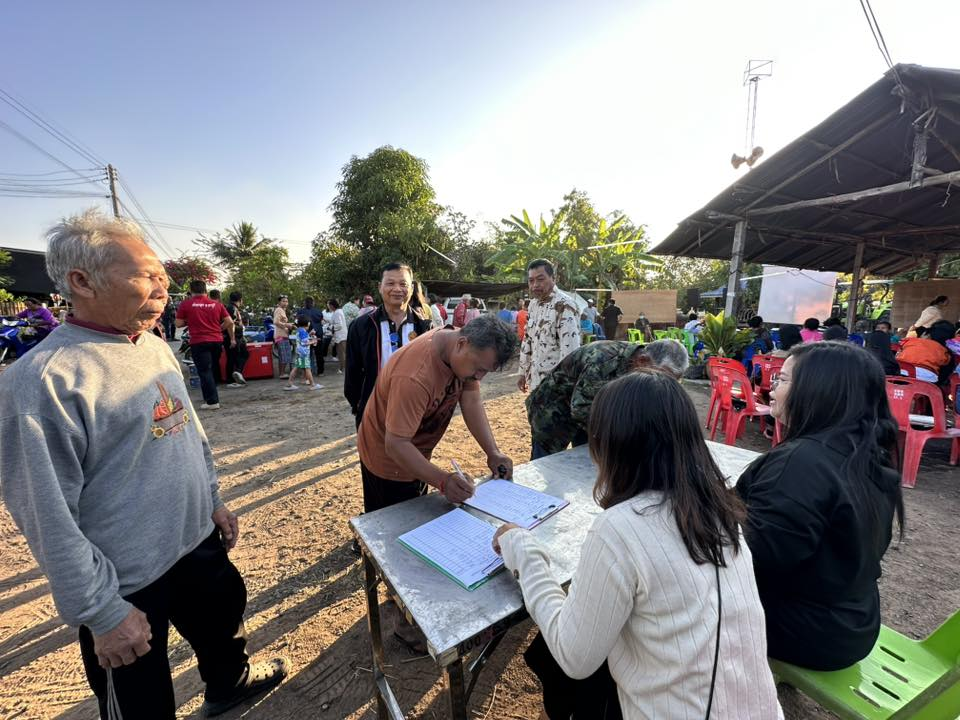 นาย สุรัน จันทร์สง่า นายกเทศมนตรีตำบลไทรโยง-ไชยวาล เป็นประธานในการประชุมประชาคมหมู่บ้านและชุมชน เพื่อการทบทวนแผนพัฒนาท้องถิ่น (พ.ศ.2566-2570) พร้อมทั้งจัดทำแผนพัฒนาท้องถิ่น (พ.ศ.2571-2575) และประชุมเพื่อสร้างความรู้ความเข้าใจให้กับประชาชน เกี่ยวกับหลักและเหตุผลของกระทรวงกำหนดค่าธรรมเนียมและยกเว้นค่าธรรมเนียมเกี่ยวกับสิ่งปฏิกูลและขยะมูลฝอย พ.ศ. 2567 ณ บริเวณที่ทำการผู้ใหญ่บ้านหมู่ที่ 1