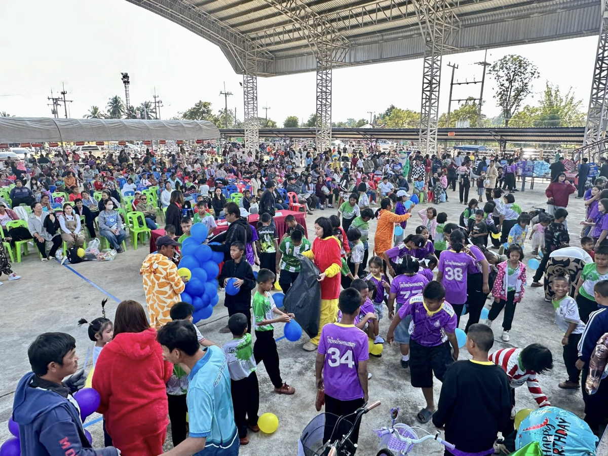 เทศบาลตำบลไทรโยง-ไชยวาล นำโดยนายสุรัน จันทร์สง่า นายกเทศมนตรีตำบลไทรโยง-ไชยวาล พร้อมด้วยคณะผู้บริหาร สมาชิกสภาเทศบาล ปลัดเทศบาล รองปลัดเทศบาล หัวหน้าส่วนราชการ พนักงานและเจ้าหน้าที่เทศบาล ได้จัดงานวันเด็กแห่งชาติ ประจำปี 2569