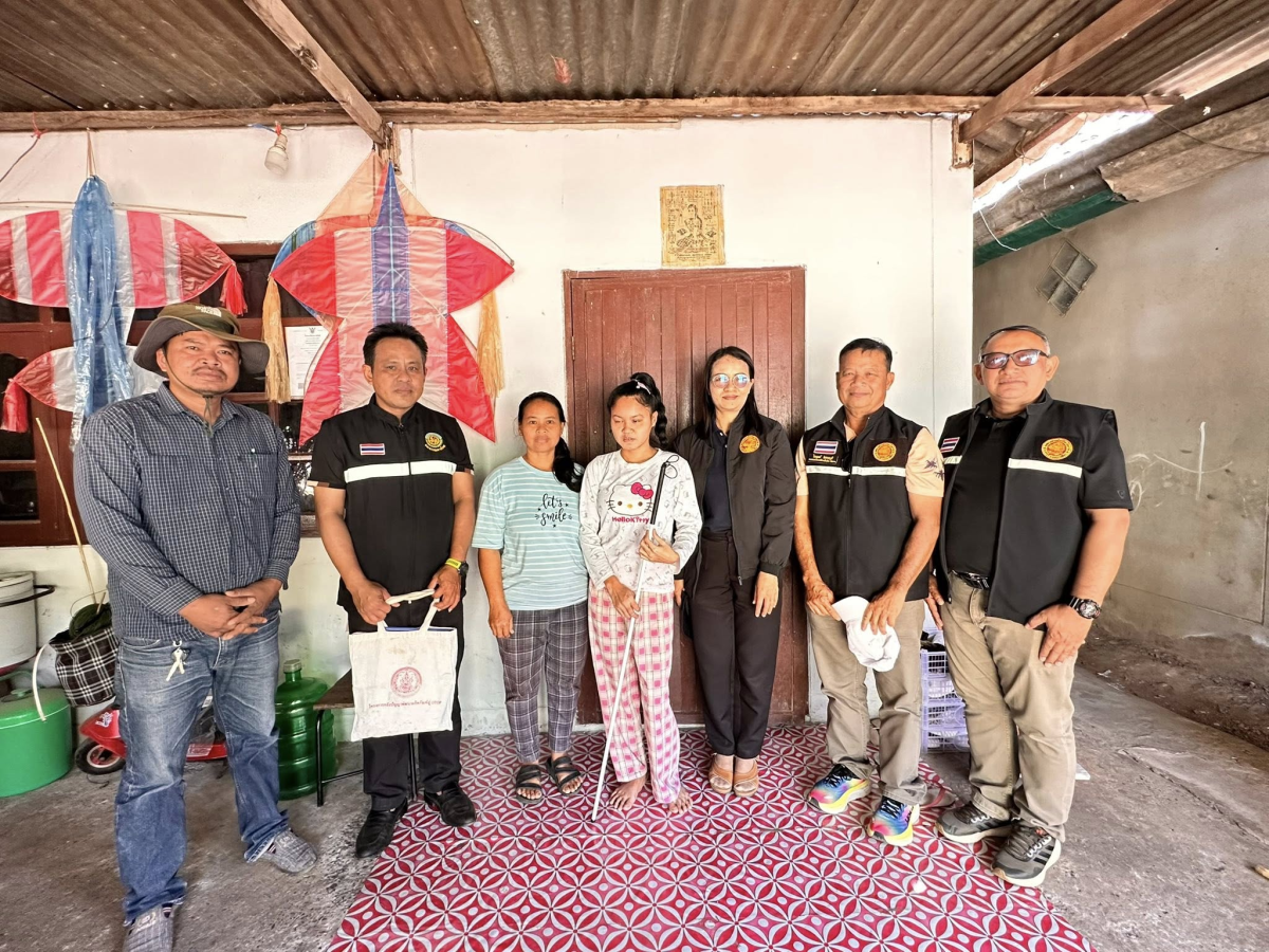 เทศบาลตำบลไทรโยง-ไชยวาล ภายใต้การนำของ นายสุรัน จันทร์สง่า นายกเทศมนตรีตำบลไทรโยง-ไชยวาล มอบหมายให้นายไพฑูรย์ หัสครบุรี รองนายกเทศมนตรีฯ พร้อมด้วยจ่าเอกสมโภชน์ อินทรงรัมย์ รองปลัดเทศบาลฯ นางเรณู นาคหนองหาญ หัวหน้าสำนักปลัดเทศบาลฯ และเจ้าหน้าที่งานสวัสดิการสังคม ร่วมมอบไม้เท้าขาวให้คนพิการทางการเห็นในเขตพื้นที่เทศบาลฯ ที่สมควรได้รับการช่วยเหลือต่อการดำเนินชีวิตประจำวันที่ดียิ่งขึ้น จำนวน 7 ราย