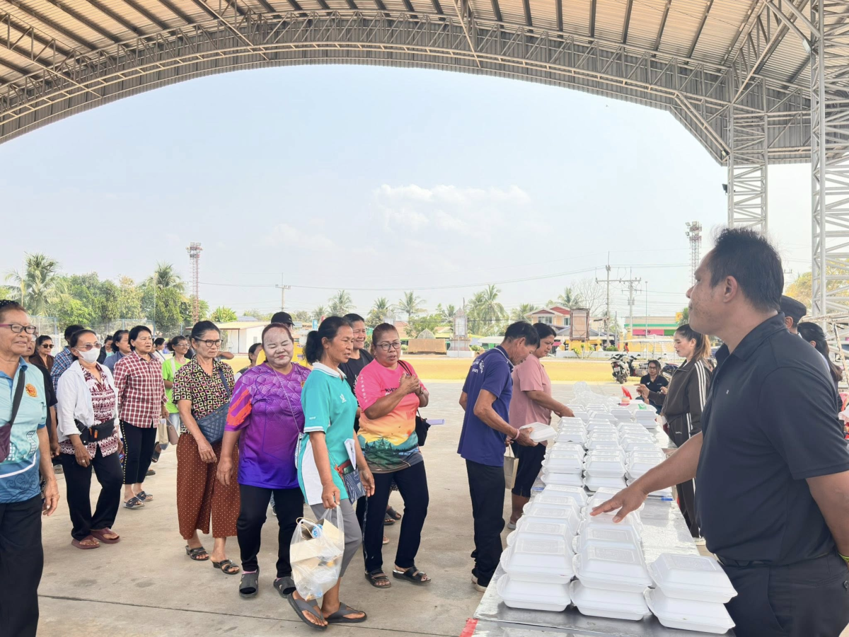 วันที่ 23 กุมภาพันธ์ 2569 เวลา 08.30 น. เทศบาลตำบลไทรโยง-ไชยวาล นำโดยนายสุรัน จันทร์สง่า นายกเทศมนตรีตำบลไทรโยง-ไชยวาล เป็นประธานเปิดโครงการปกป้องสถาบันสำคัญของชาติ ประจำปีงบประมาณ 2569 “กิจกรรมการเดินทางเข้ากราบถวายบังคมพระบรมศพ สมเด็จพระนางเจ้าสิริกิติ์ พระบรมราชินีนาถ พระบรมราชชนนีพันปีหลวง และศึกษาดูงานพิพิธภัณฑ์ผ้าในสมเด็จพระนางเจ้าสิริกิติ์ พระบรมราชินีนาถ“