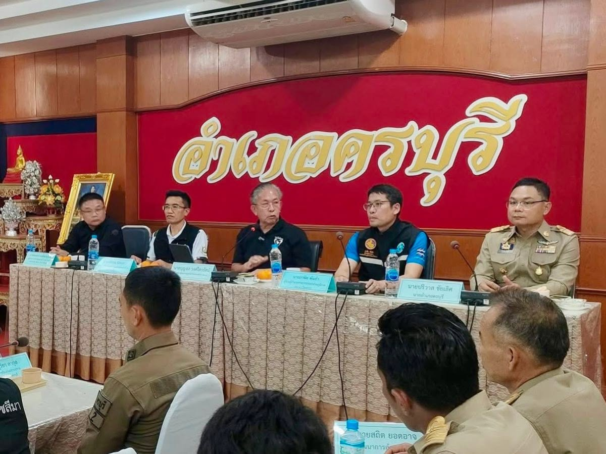 นายสุรัน จันทร์สง่า นายกเทศมนตรีตำบลไทรโยง-ไชยวาล เข้าร่วมการประชุมและรับมอบนโยบาย โดยมีนายบุญจง วงศ์ไตรรัตน์ สมาชิกสภาผู้แทนราษฎรเขต 10 จังหวัดนครราชสีมา