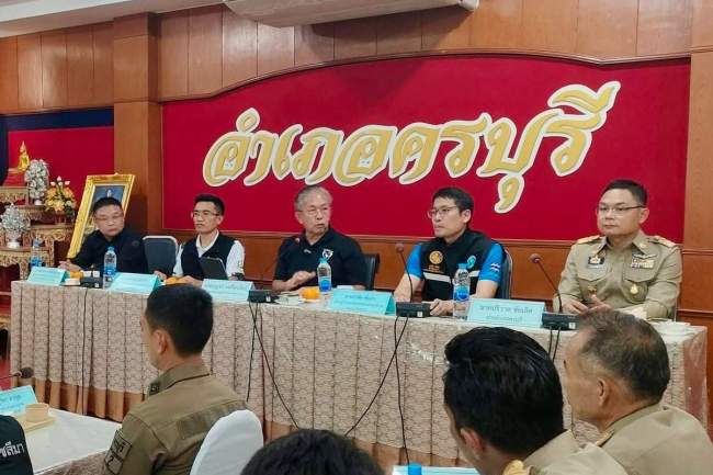นายสุรัน จันทร์สง่า นายกเทศมนตรีตำบลไทรโยง-ไชยวาล เข้าร่วมการประชุมและรับมอบนโยบาย โดยมีนายบุญจง วงศ์ไตรรัตน์ สมาชิกสภาผู้แทนราษฎรเขต 10 จังหวัดนครราชสีมา